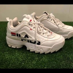 Fila Disruptors Chunky Sneakers kids/girls size 4